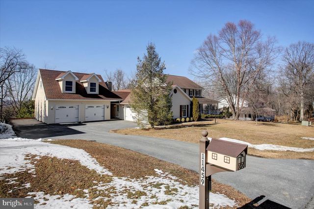 11459 VALLEYWOOD DR, Waynesboro, PA 17268