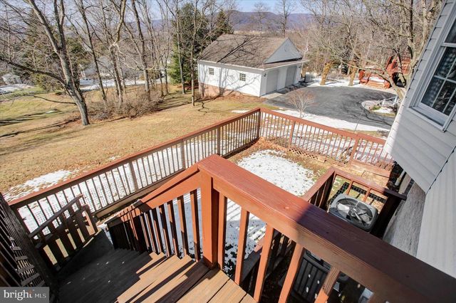 11459 VALLEYWOOD DR, Waynesboro, PA 17268