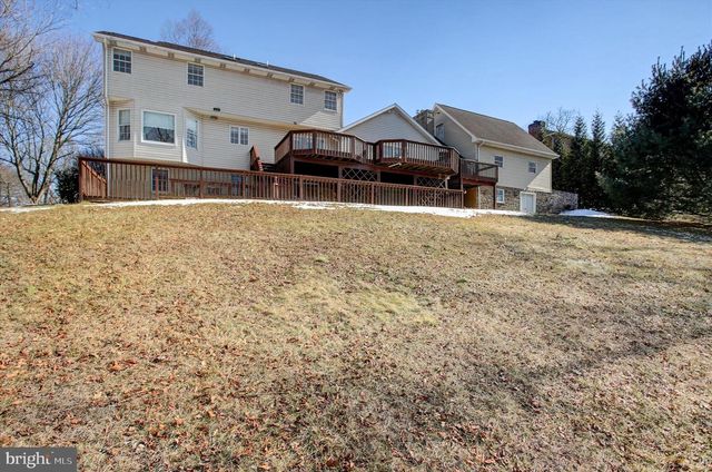 11459 VALLEYWOOD DR, Waynesboro, PA 17268