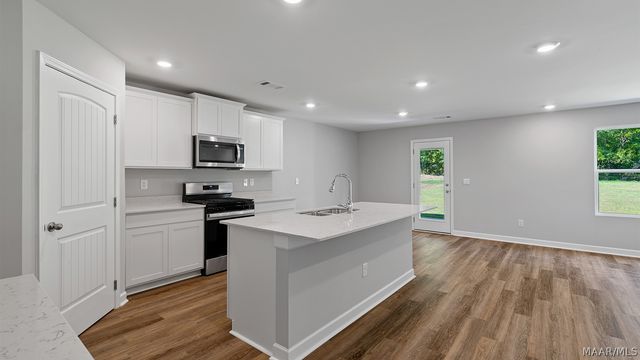 3328 Knotts Drive, Montgomery, AL 36116