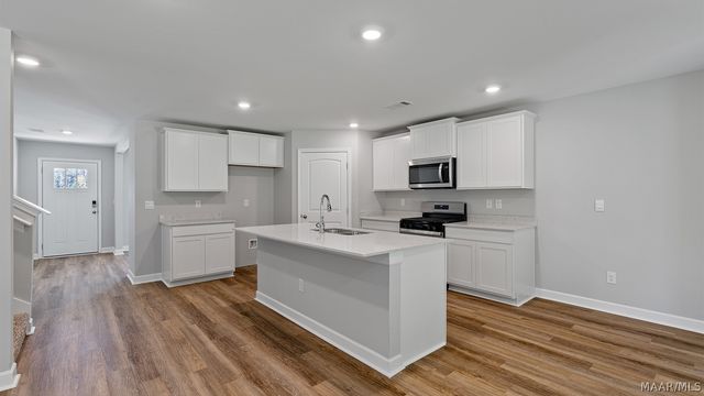 3328 Knotts Drive, Montgomery, AL 36116