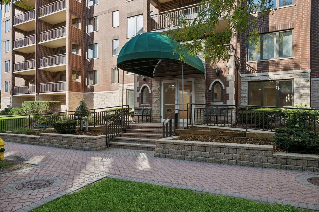 10 S Wille Street 309, Mount Prospect, IL 60056 — exterior