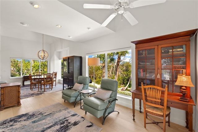 2400 Los Colony RD, Sanibel, FL 33957