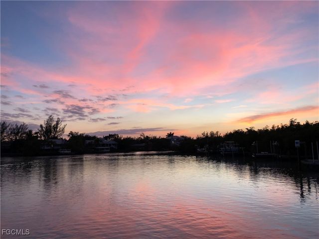 2400 Los Colony RD, Sanibel, FL 33957