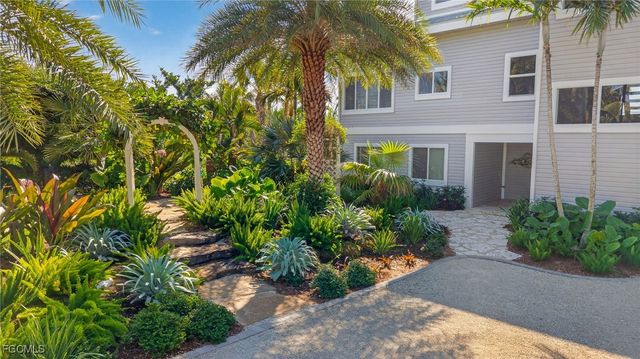 2400 Los Colony RD, Sanibel, FL 33957
