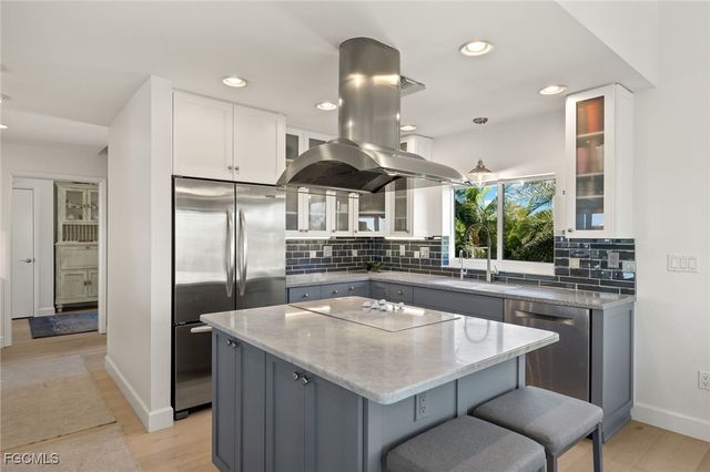 2400 Los Colony RD, Sanibel, FL 33957