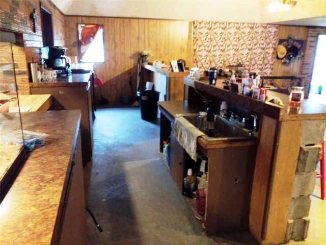 18297 Gholson Road, Waco, TX 76705