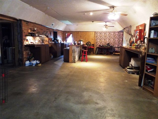 18297 Gholson Road, Waco, TX 76705