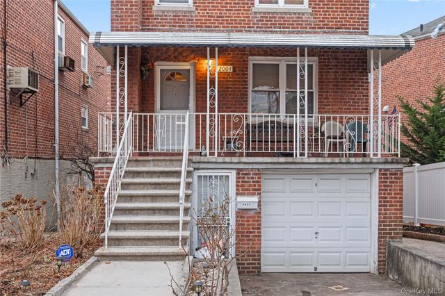 2004 Bogart Avenue, Bronx, NY 10462