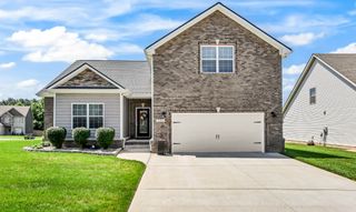 232 Ledina Ct, Clarksville, TN 37043