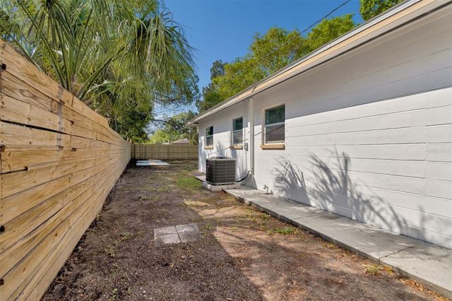 7691 14TH STREET N, St Petersburg, FL 33702