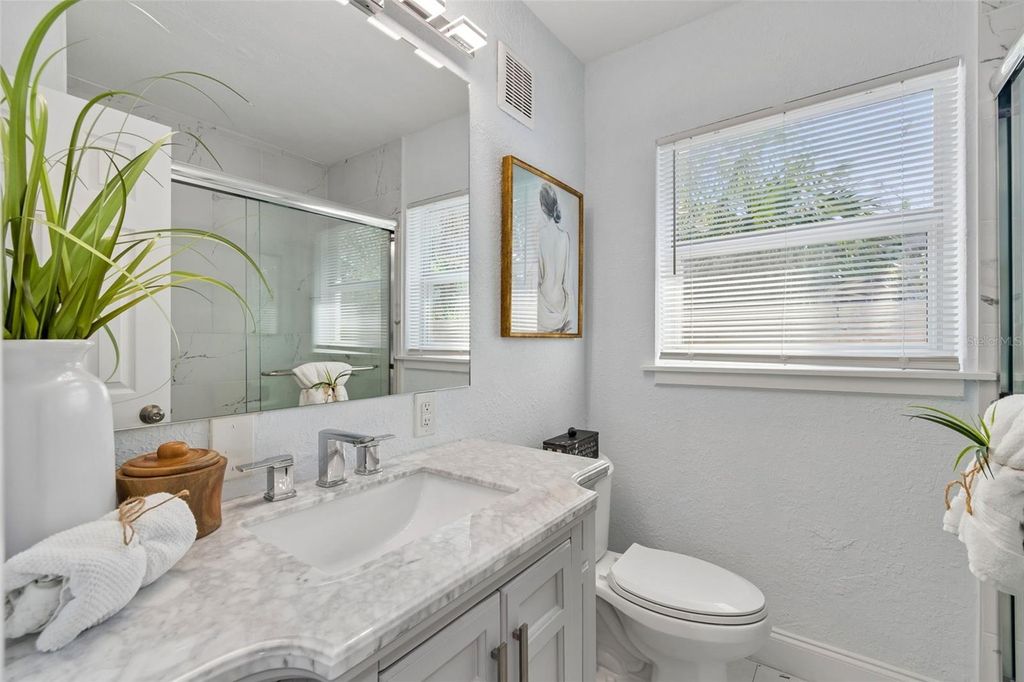 Image 14 of property listing at 7691 14TH STREET N, St Petersburg, FL 33702