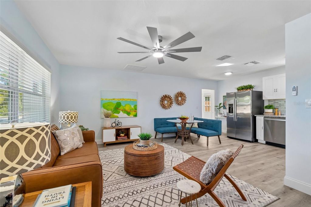 Image 4 of property listing at 7691 14TH STREET N, St Petersburg, FL 33702