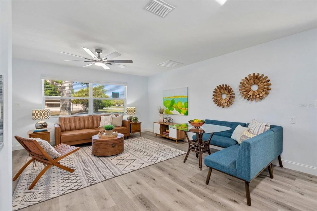 Image 6 of property listing at 7691 14TH STREET N, St Petersburg, FL 33702