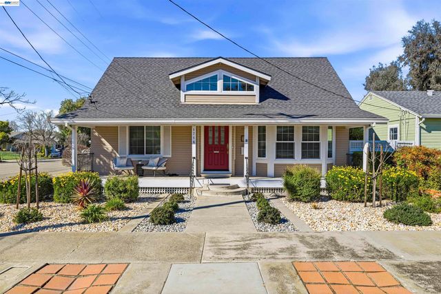 1716 Elm St, Livermore, CA 94551