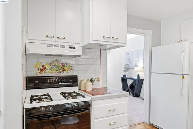 1716 Elm St, Livermore, CA 94551