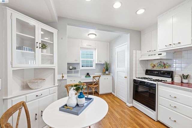 1716 Elm St, Livermore, CA 94551