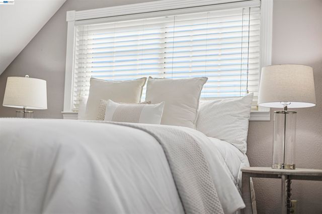 1716 Elm St, Livermore, CA 94551