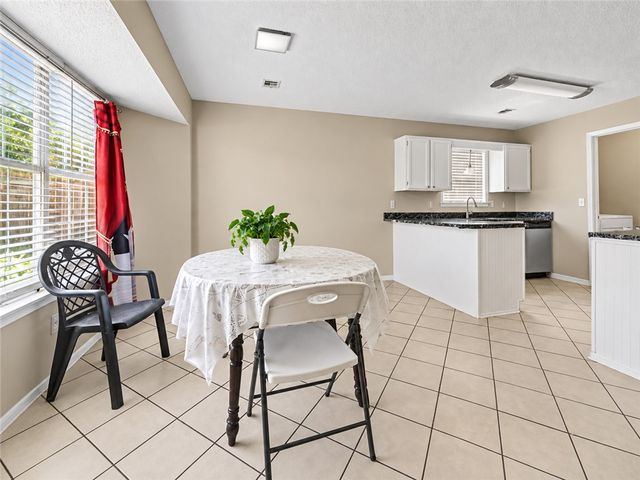 1905 S E Street, Rogers, AR 72758