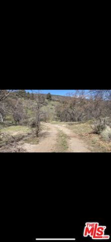 30281 Starland Drive, Tehachapi, CA 93561