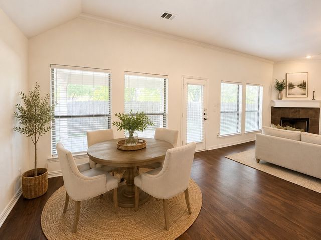 500 Hidden Meadow Court, Desoto, TX 75115
