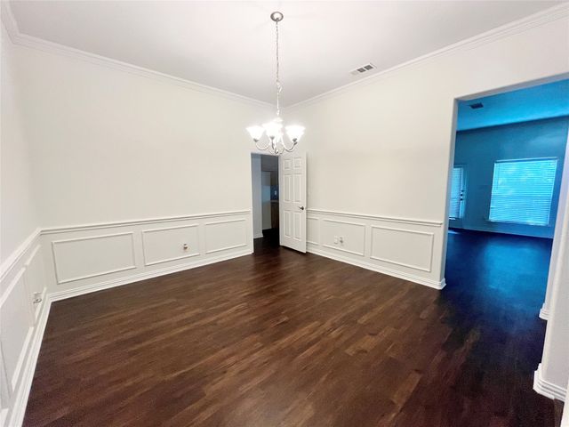 500 Hidden Meadow Court, Desoto, TX 75115