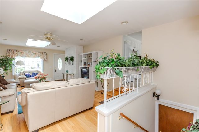 16 Sunnybrook Road, Scituate, RI 02857