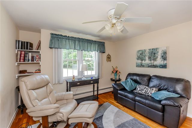 16 Sunnybrook Road, Scituate, RI 02857