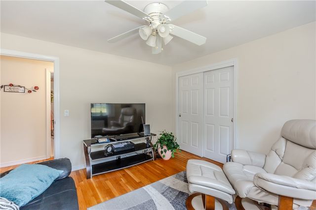 16 Sunnybrook Road, Scituate, RI 02857