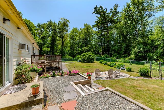 16 Sunnybrook Road, Scituate, RI 02857