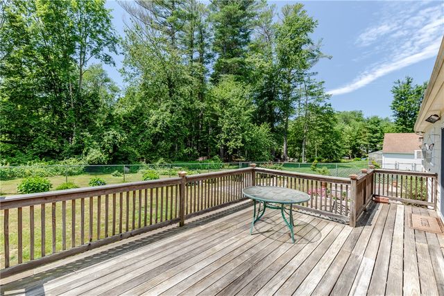 16 Sunnybrook Road, Scituate, RI 02857