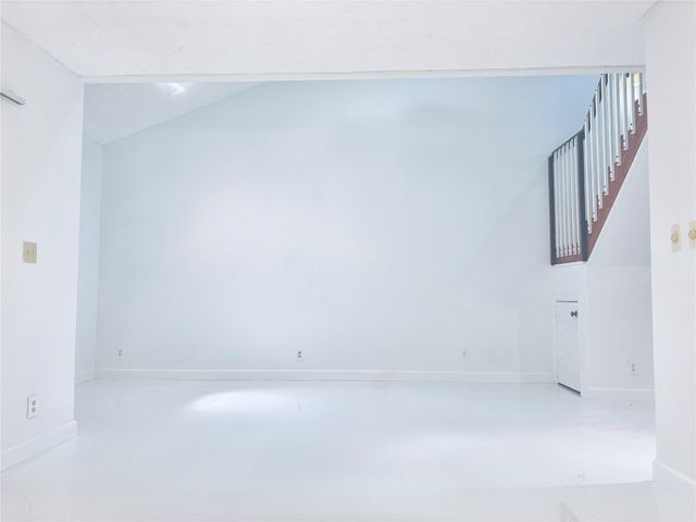 7720 NW 79th Ave B-2, Tamarac, FL 33321