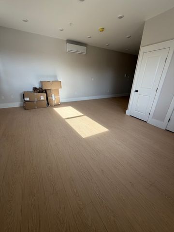 311 Elm 1, Everett, MA 02149