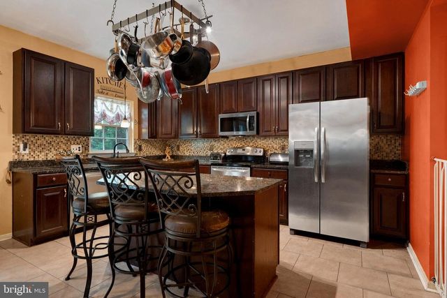 18402 WISSETT WAY, Hagerstown, MD 21740
