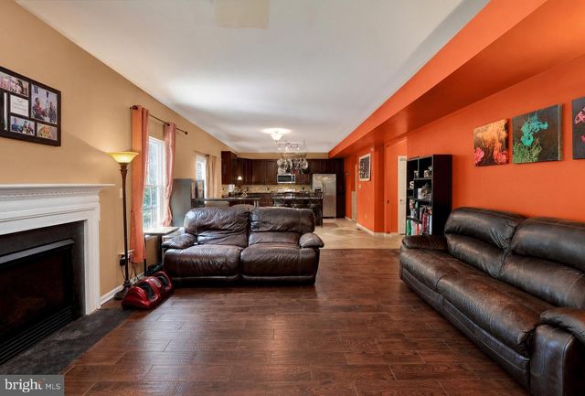 18402 WISSETT WAY, Hagerstown, MD 21740