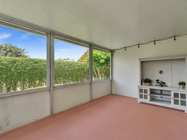 1151 Calamondin Terrace, Delray Beach, FL 33445