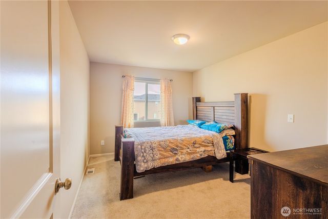 15125 Prescott Lp SE, Yelm, WA 98597