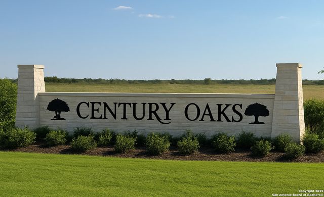 202 Octaburg, Seguin, TX 78155