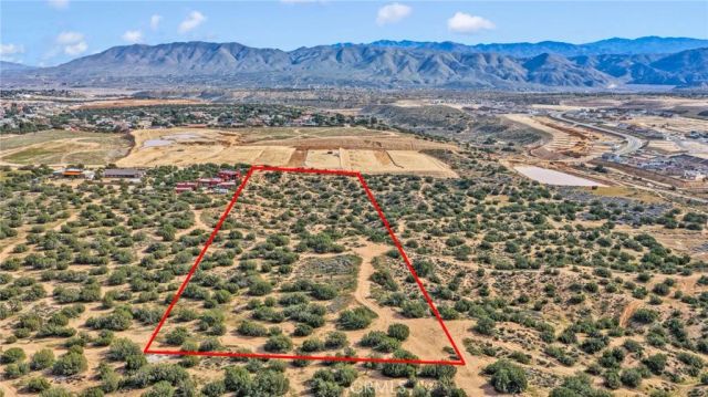 6600 Crockett, Hesperia, CA 92345