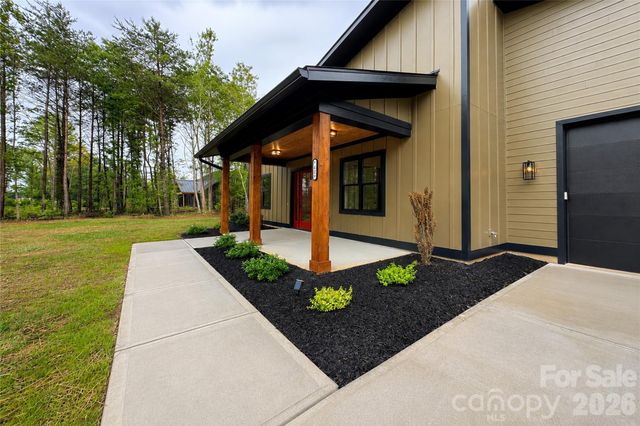 7401 Sherrills Ford Road, Sherrills Ford, NC 28673