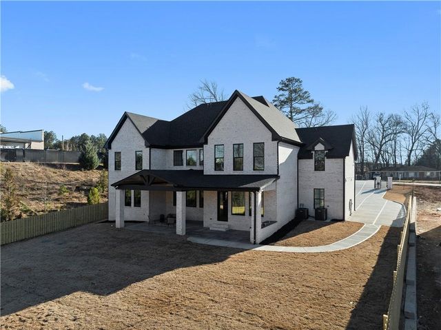 3235 Smithtown Road, Suwanee, GA 30024
