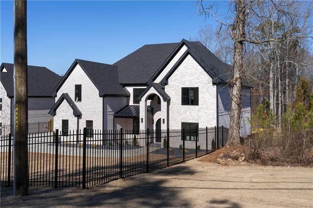 3235 Smithtown Road, Suwanee, GA 30024