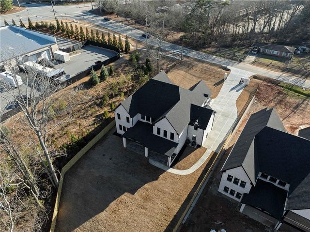 3235 Smithtown Road, Suwanee, GA 30024