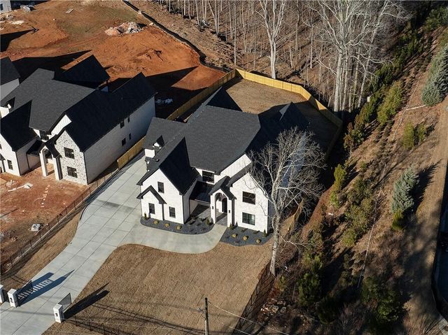 3235 Smithtown Road, Suwanee, GA 30024