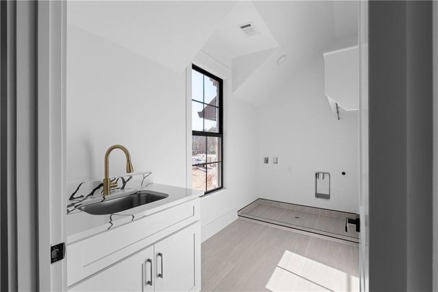 3235 Smithtown Road, Suwanee, GA 30024