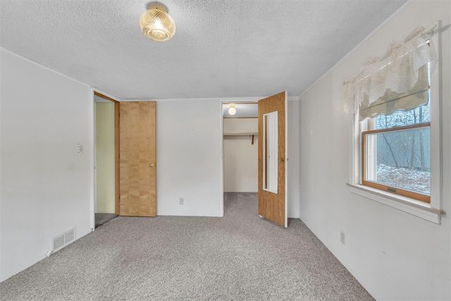 5990 Brills Lake Road, Jackson, MI 49201