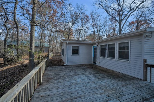 5990 Brills Lake Road, Jackson, MI 49201