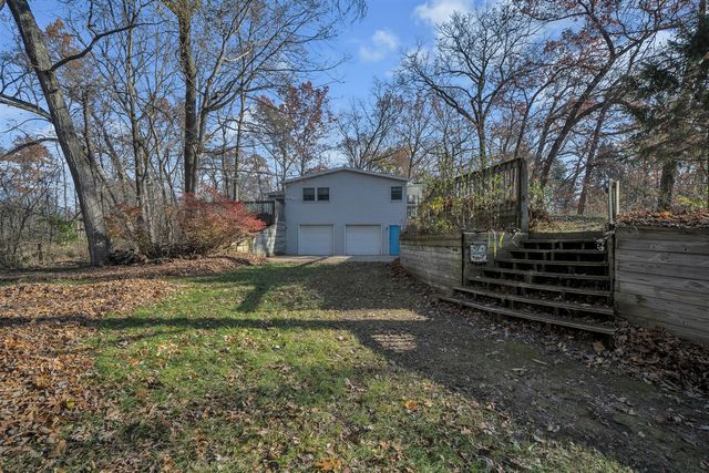 5990 Brills Lake Road, Jackson, MI 49201