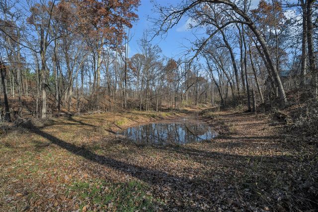 5990 Brills Lake Road, Jackson, MI 49201