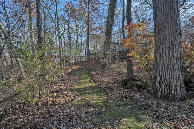 5990 Brills Lake Road, Jackson, MI 49201